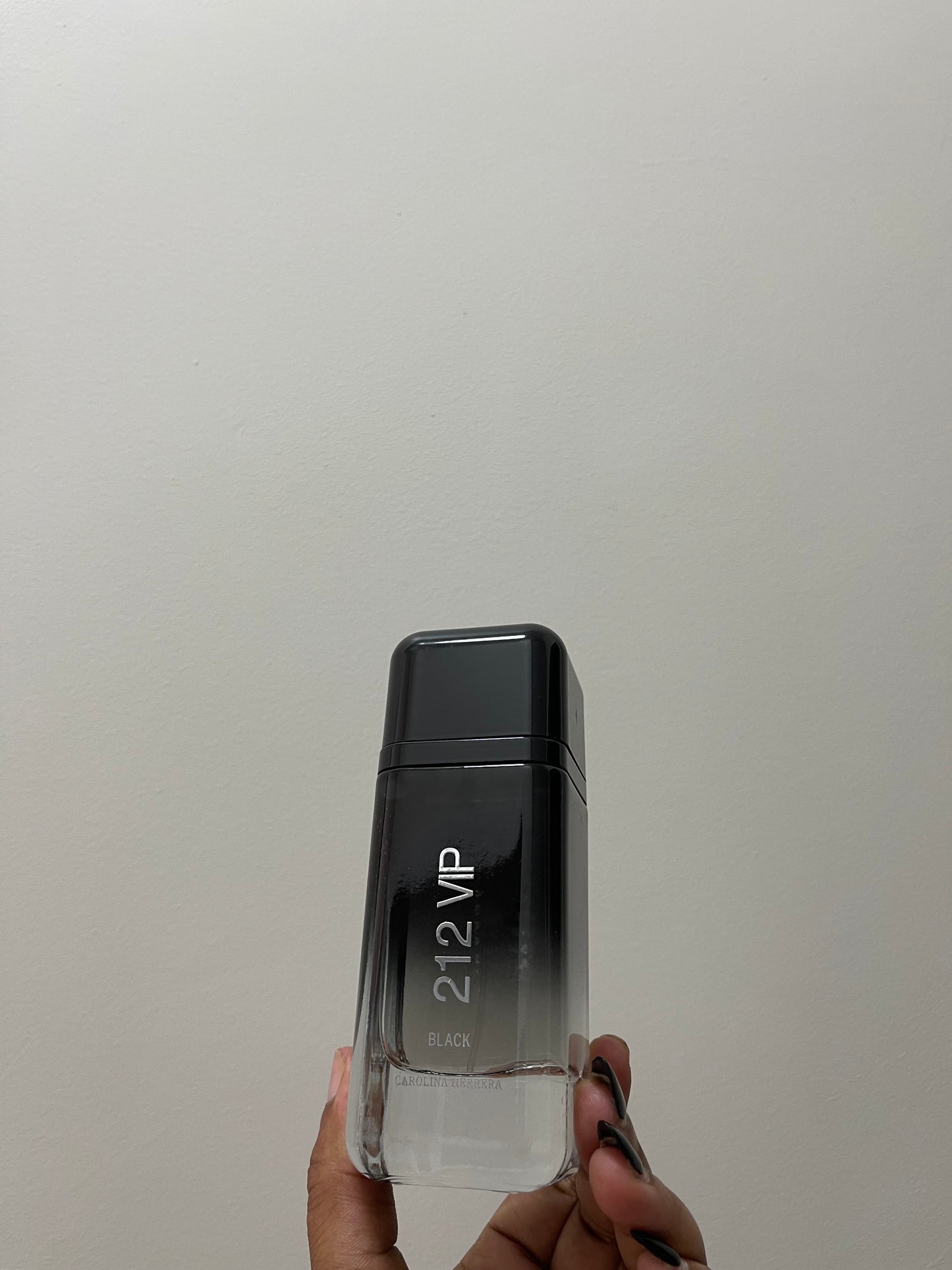 Carolina Herrera 212 VIP Black